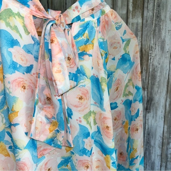 Entro Floral Blouse - Picture 5 of 5